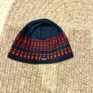 Patagonia boys hat.